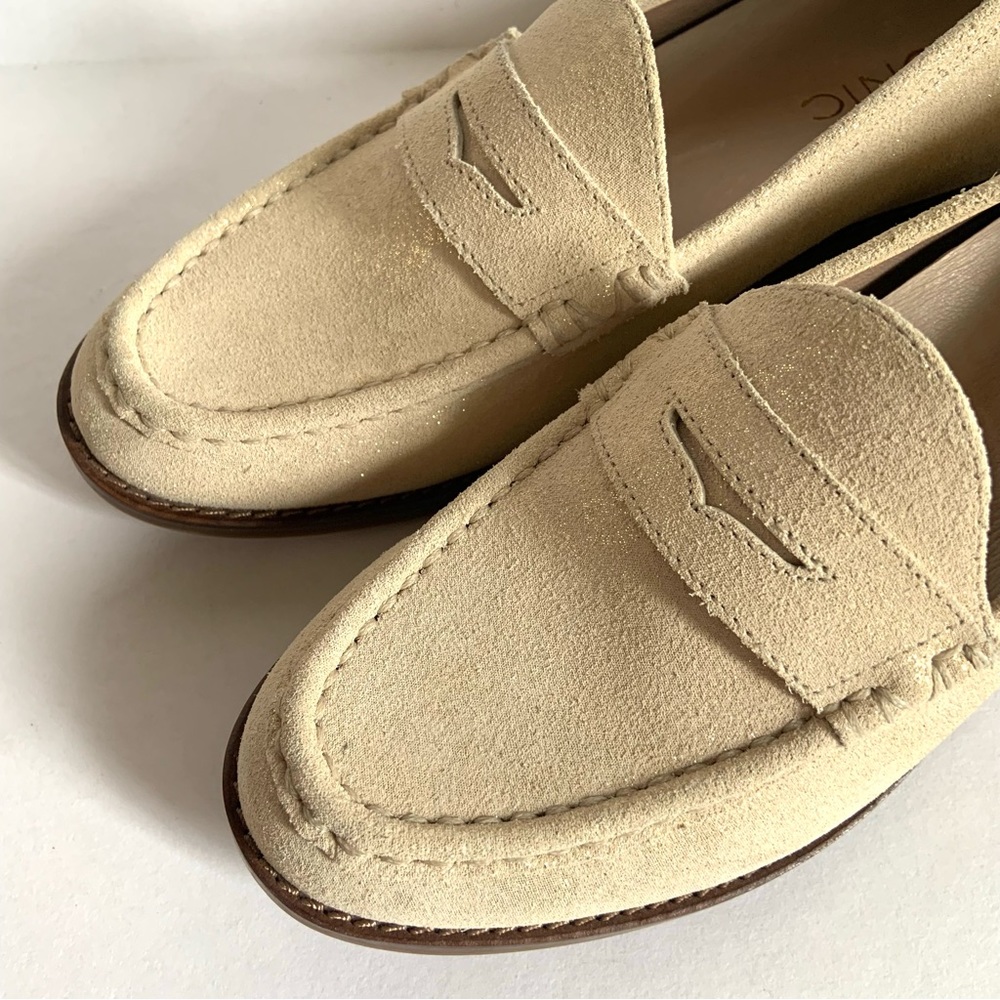 Vionic Cream Loafers - Picture 2 of 7